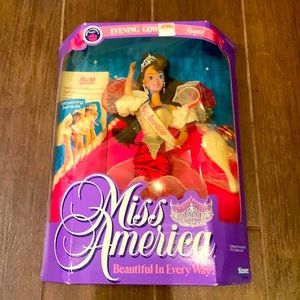 Official Miss America Evening Gown BARBIE-STYLE Raquel doll. BRAND NEW IN BOX.